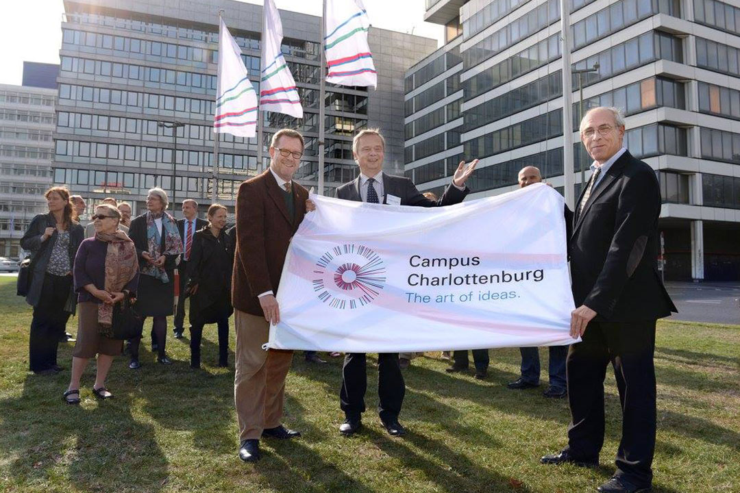 Beflaggung Campus Charlottenburg des Ernst-Reuter-Platzes